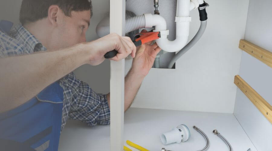 Local expert plumbing services in Oconee, IL